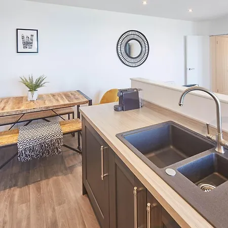 Host & - The Waves *