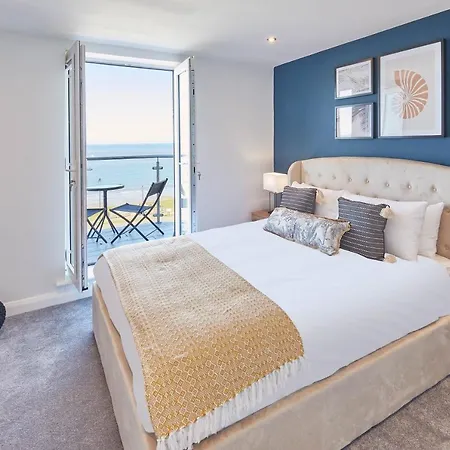 Host & - The Waves Whitby