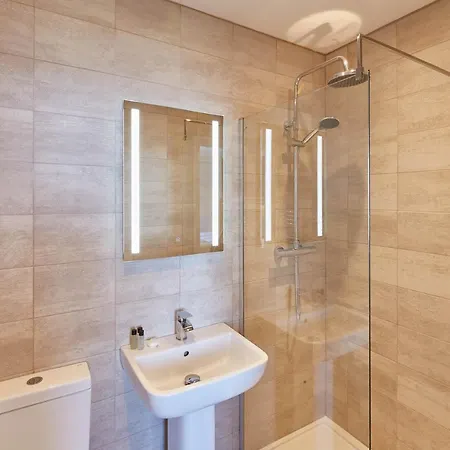 Host & - The Waves 公寓 *